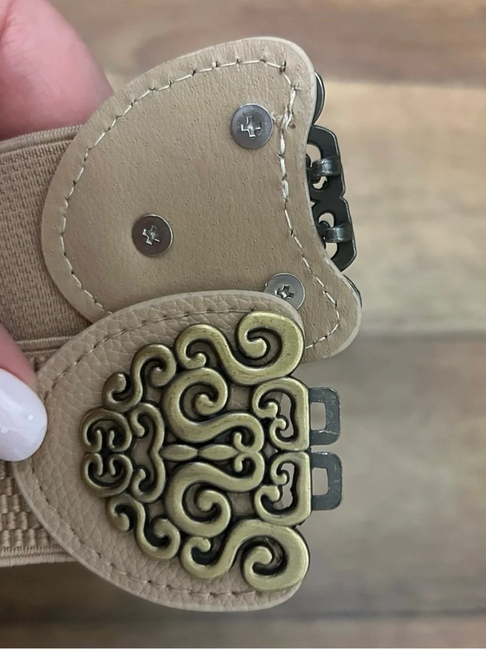Stretch Waist Belt with Decorative Filigree Buckle - Picture 4 of 6